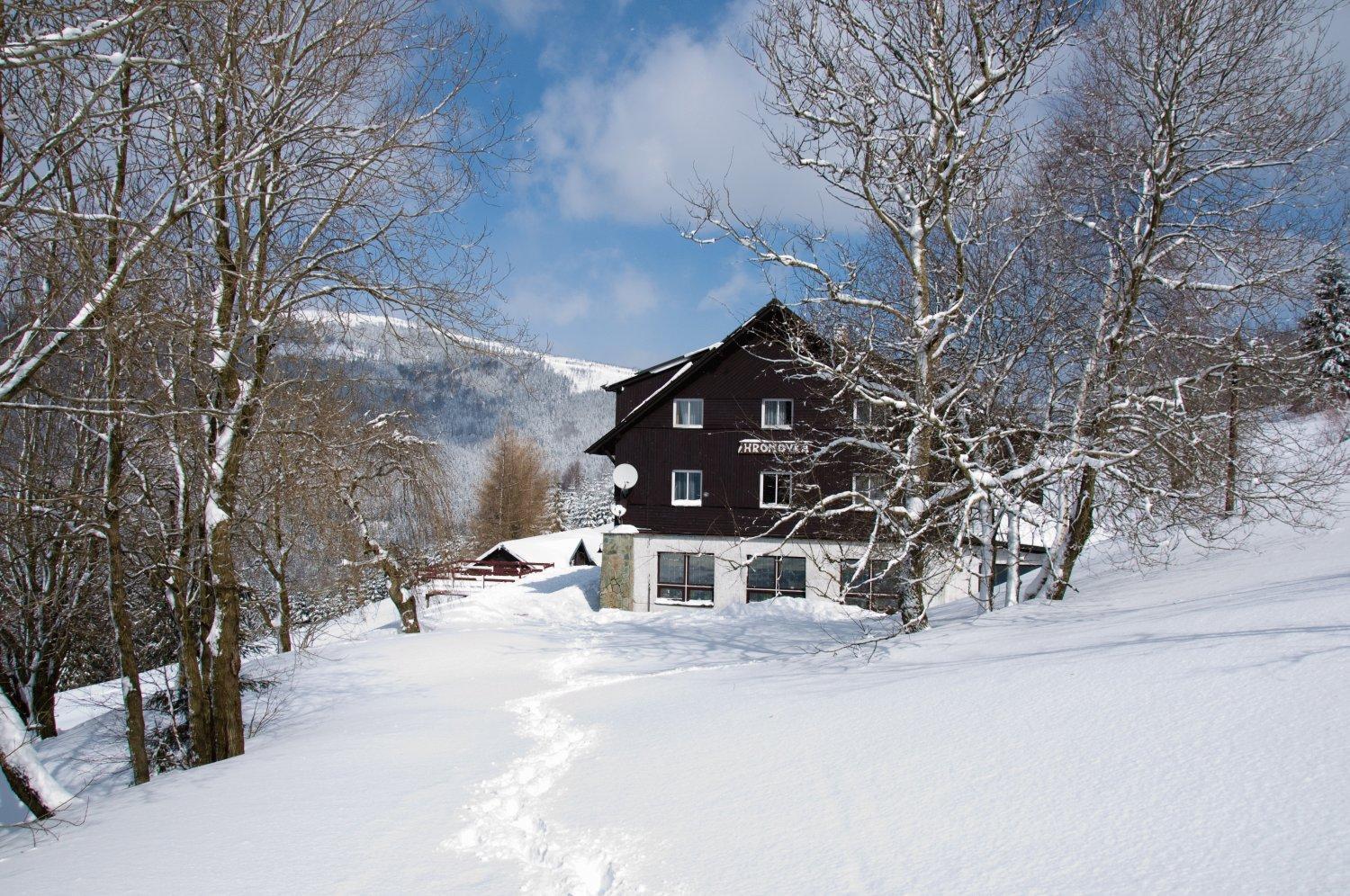 Hotel Hromovka ชปินด์เลอรูฟ มลิน ภายนอก รูปภาพ