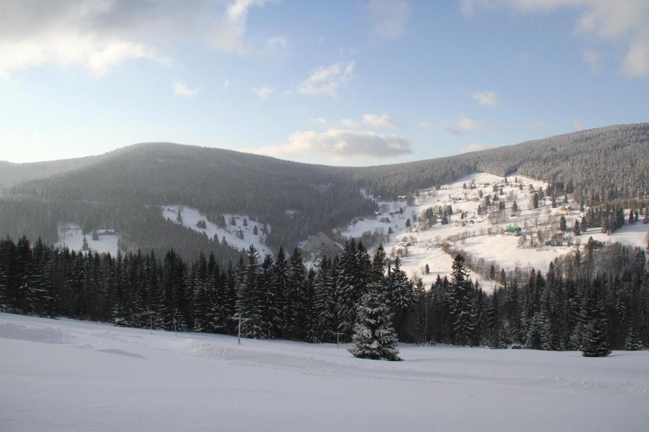 Hotel Hromovka ชปินด์เลอรูฟ มลิน ภายนอก รูปภาพ