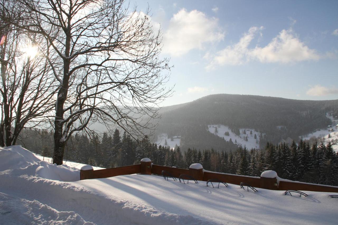 Hotel Hromovka ชปินด์เลอรูฟ มลิน ภายนอก รูปภาพ